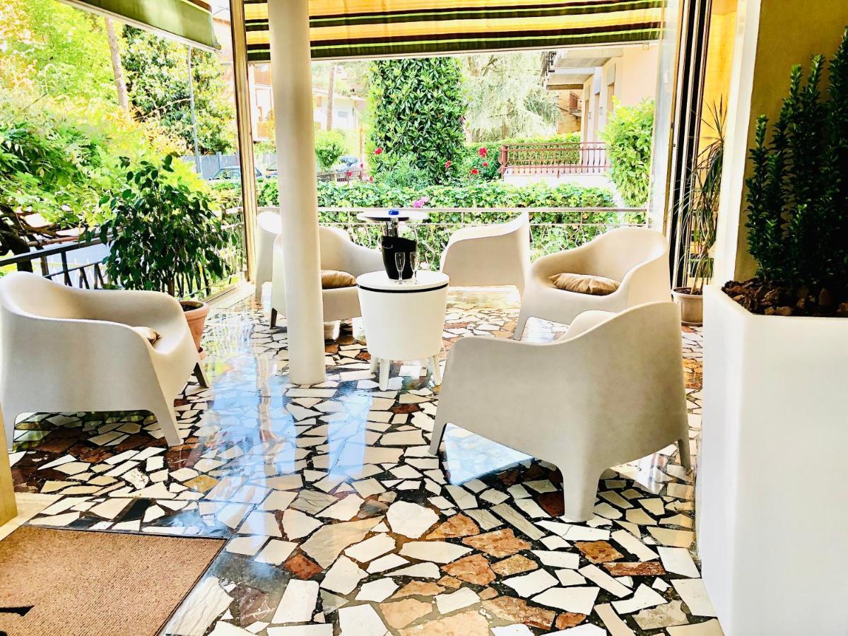 Hotel Villa Serena Castrocaro Terme Exterior foto